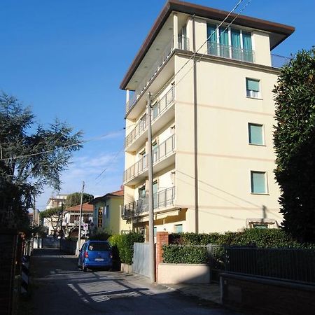Hotel Casa Diomira Camaiore Bagian luar foto