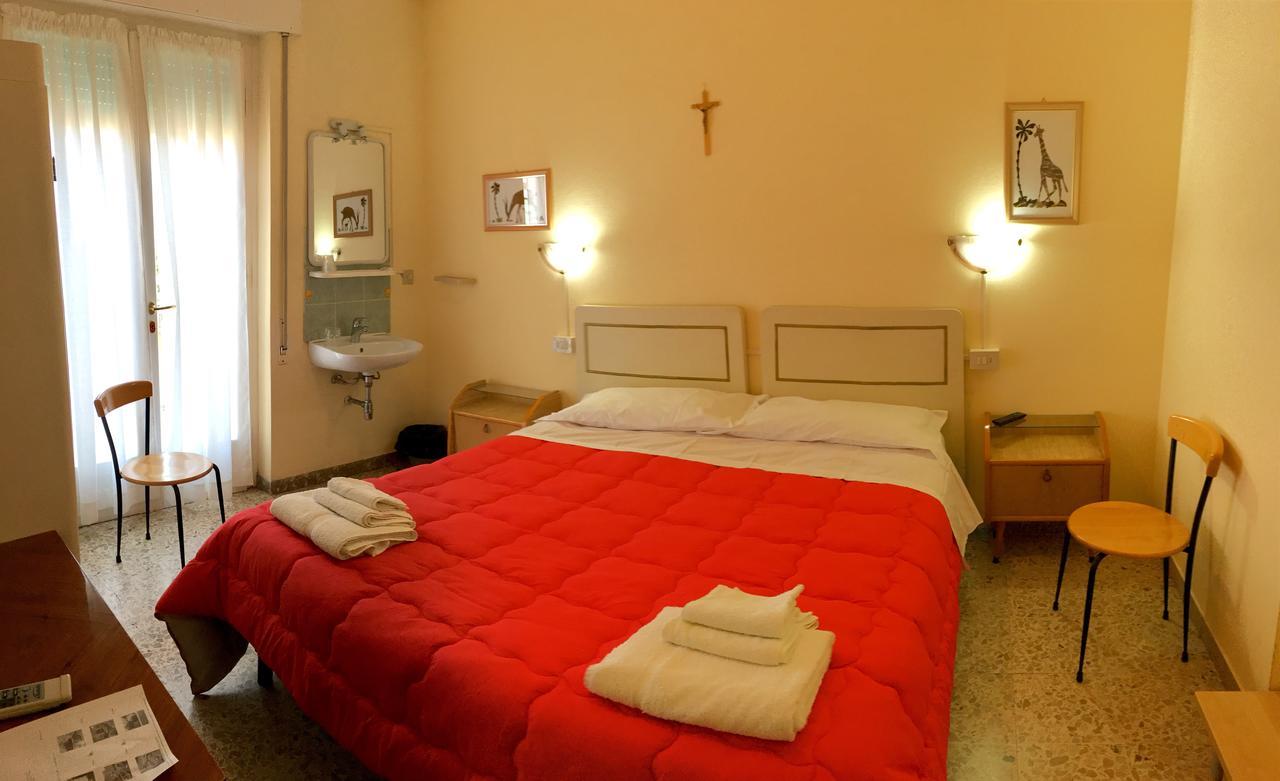 Hotel Casa Diomira Camaiore Bagian luar foto