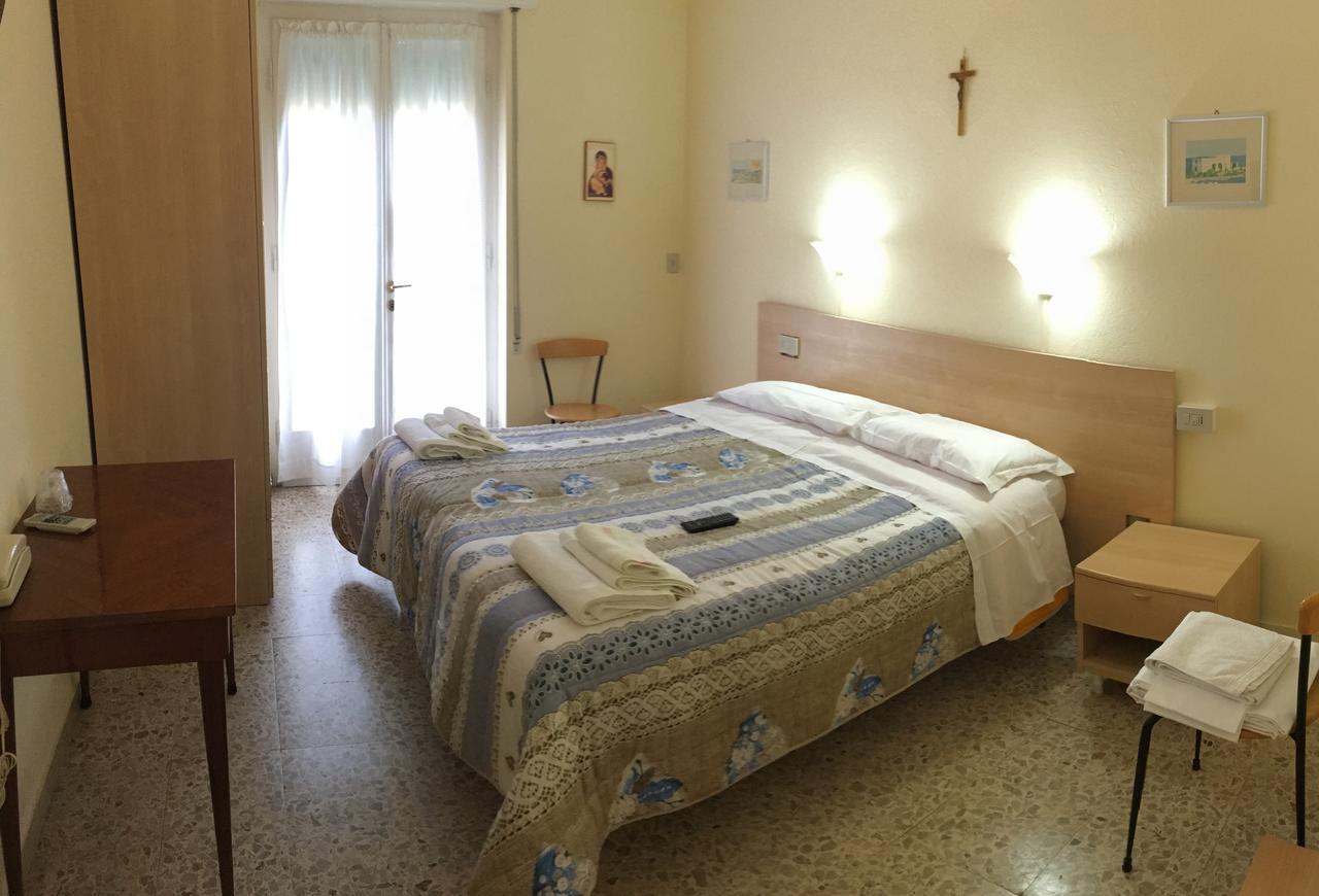 Hotel Casa Diomira Camaiore Bagian luar foto