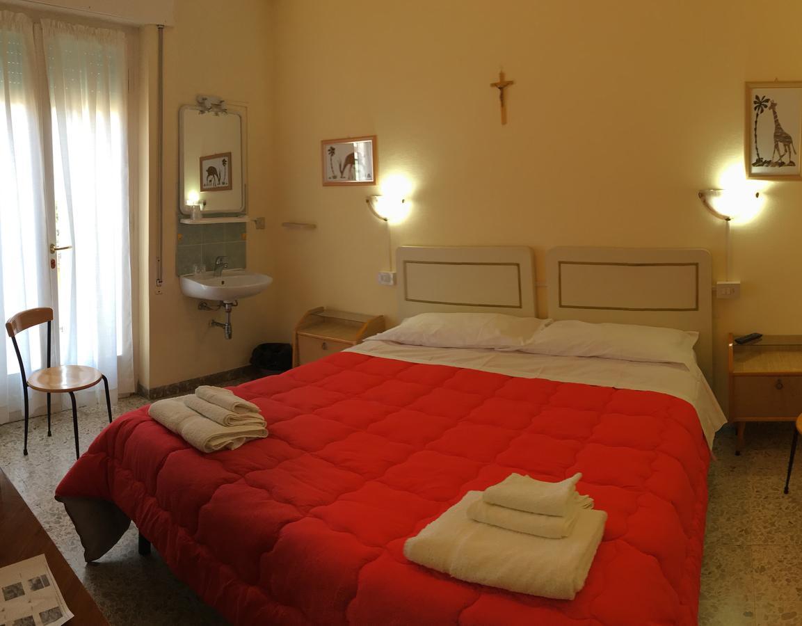 Hotel Casa Diomira Camaiore Bagian luar foto
